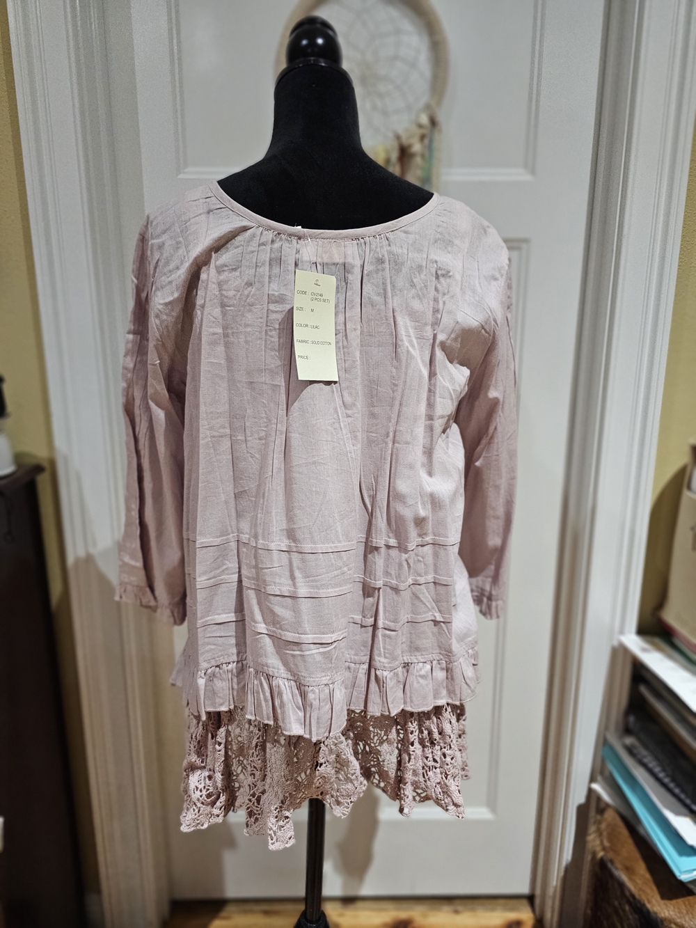 Women's Crochet-Trim V-Neck Tunic Top in Dusty Lilac, NWT - Picture 4 of 12